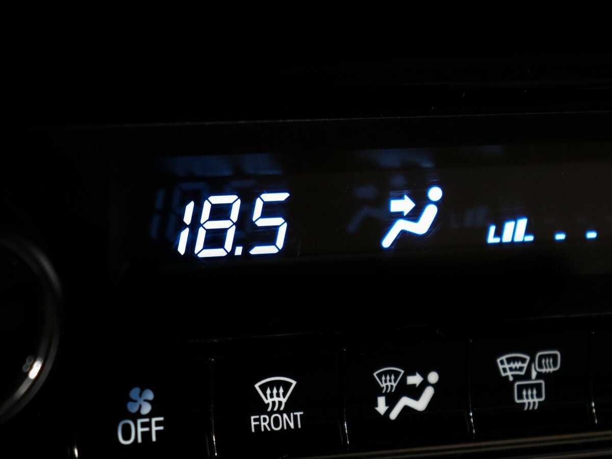 Toyota Fortuner с пробегом — 2019 год. Фото: #15