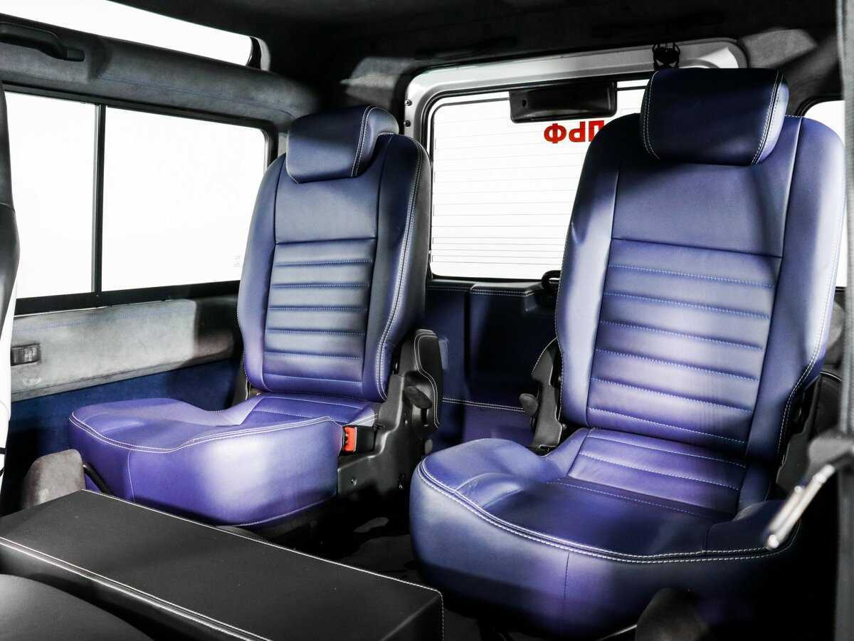 Land Rover Defender с пробегом — 2013 год. Фото: #9