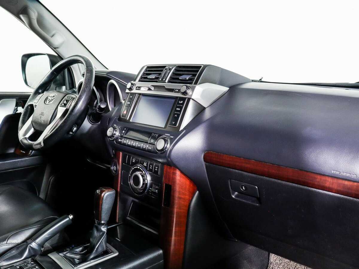 Toyota Land Cruiser Prado с пробегом — 2013 год. Фото: #8