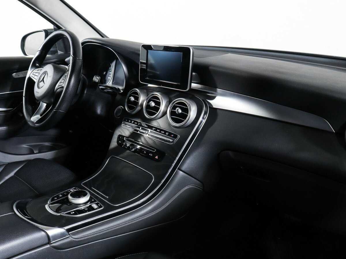 Mercedes-Benz GLC с пробегом — 2018 год. Фото: #8