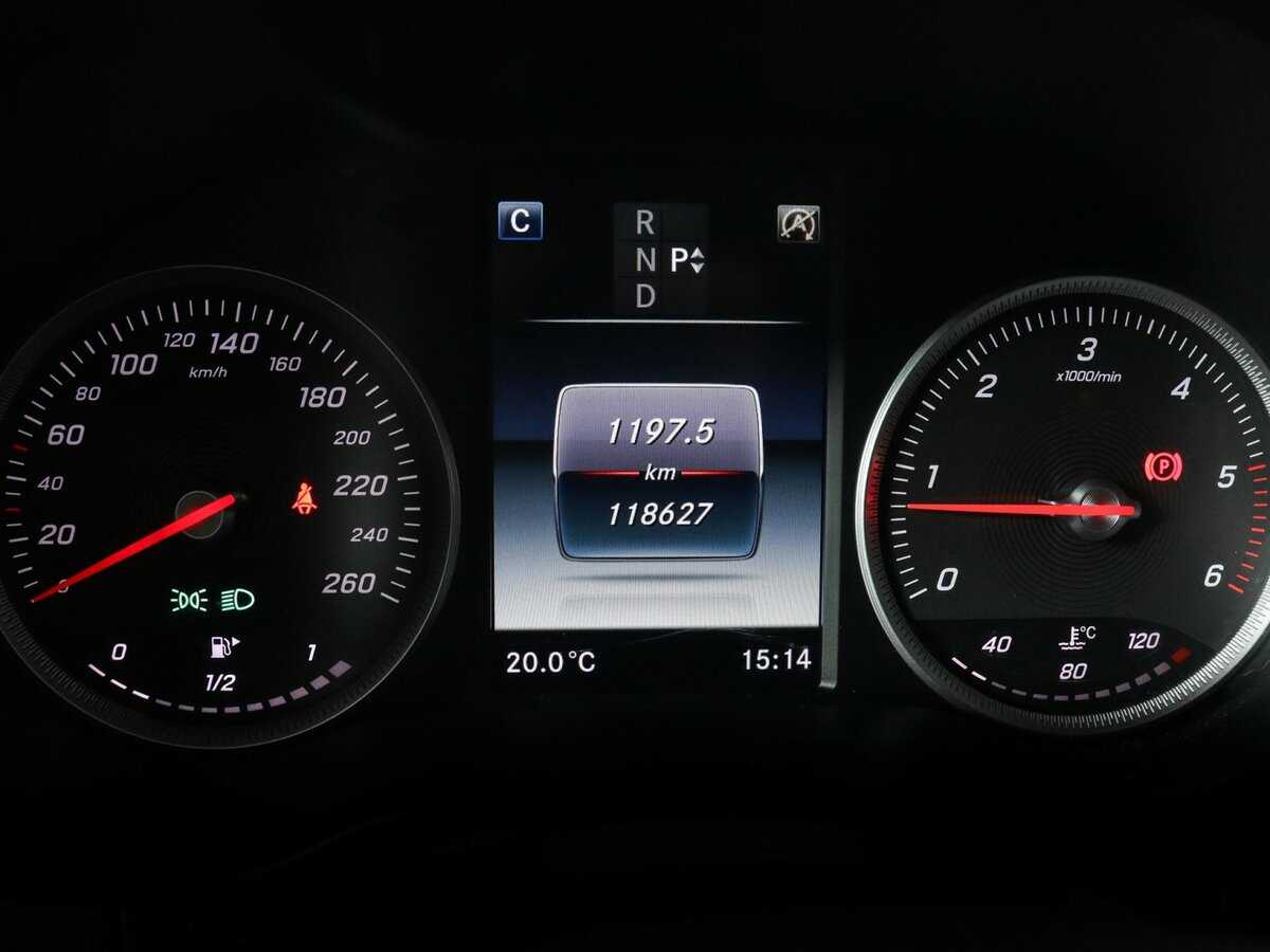 Mercedes-Benz GLC с пробегом — 2018 год. Фото: #10