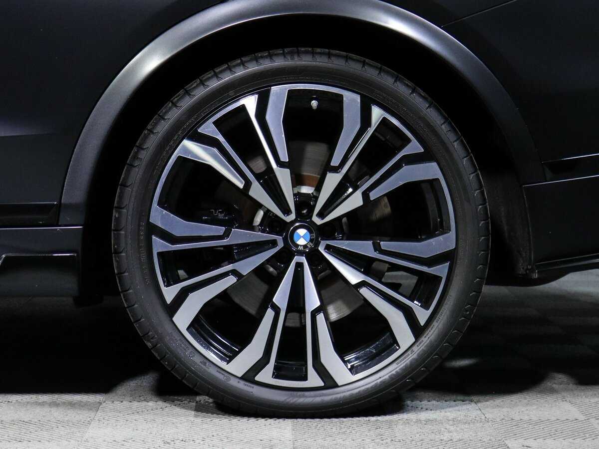 BMW X7 с пробегом — 2023 год. Фото: #11