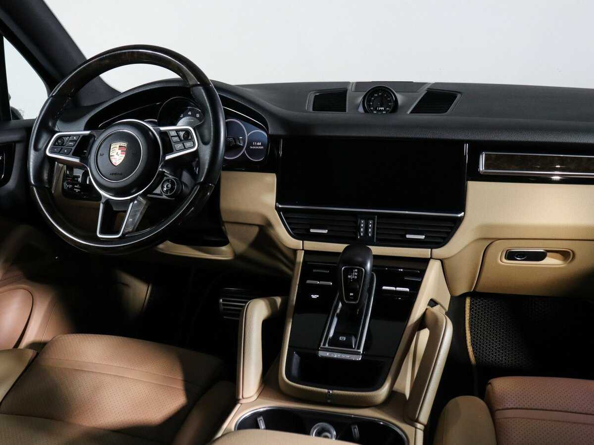 Porsche Cayenne с пробегом — 2018 год. Фото: #8