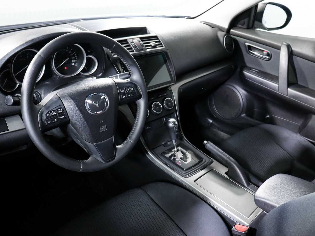Mazda 6 с пробегом — 2010 год. Фото: #10