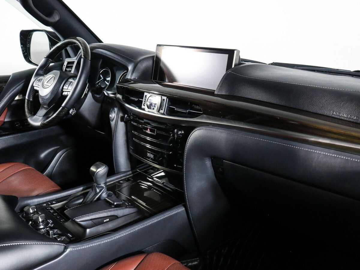 Lexus LX с пробегом — 2017 год. Фото: #5