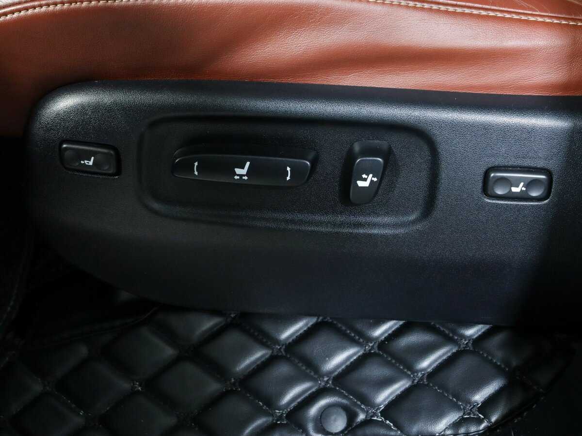 Lexus LX с пробегом — 2017 год. Фото: #16