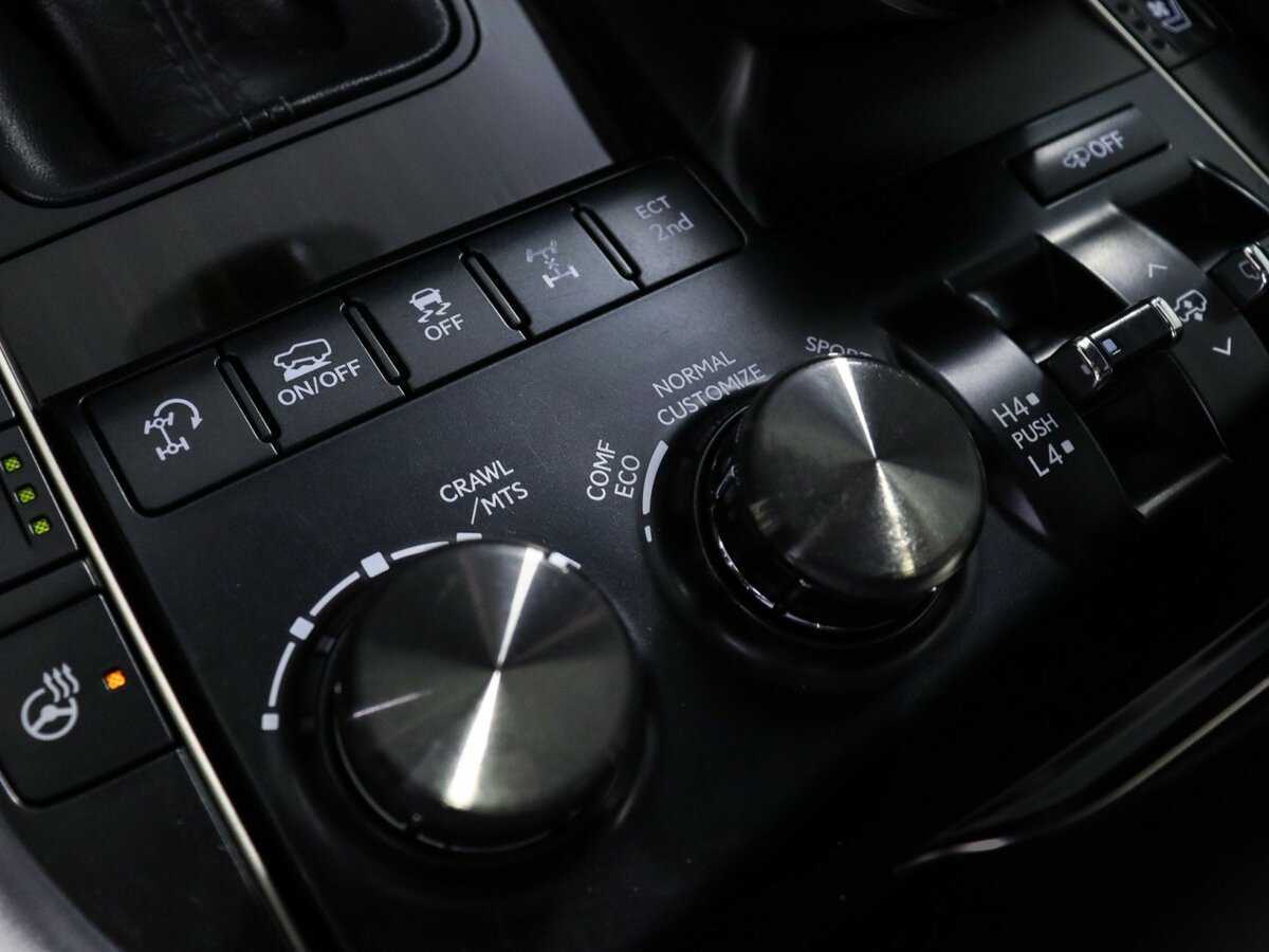 Lexus LX с пробегом — 2017 год. Фото: #24