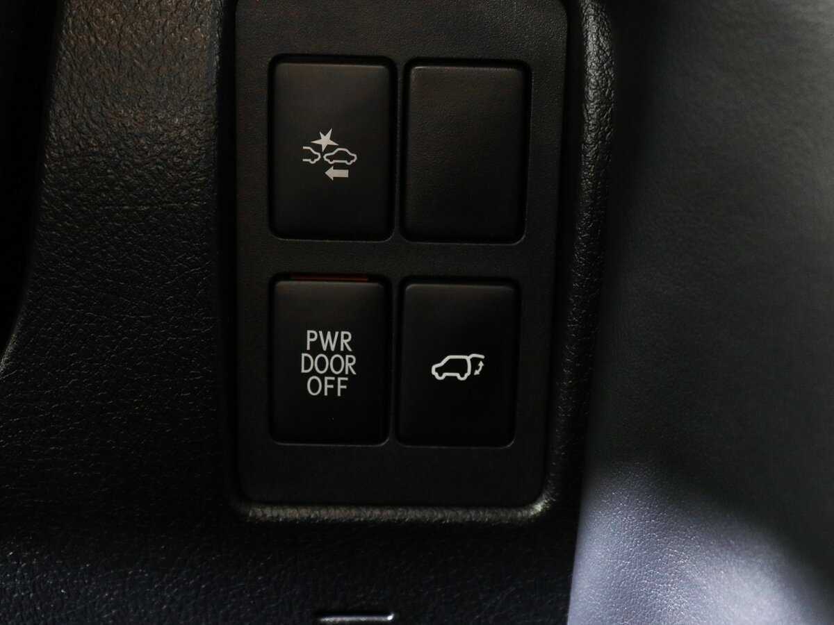 Lexus LX с пробегом — 2017 год. Фото: #31