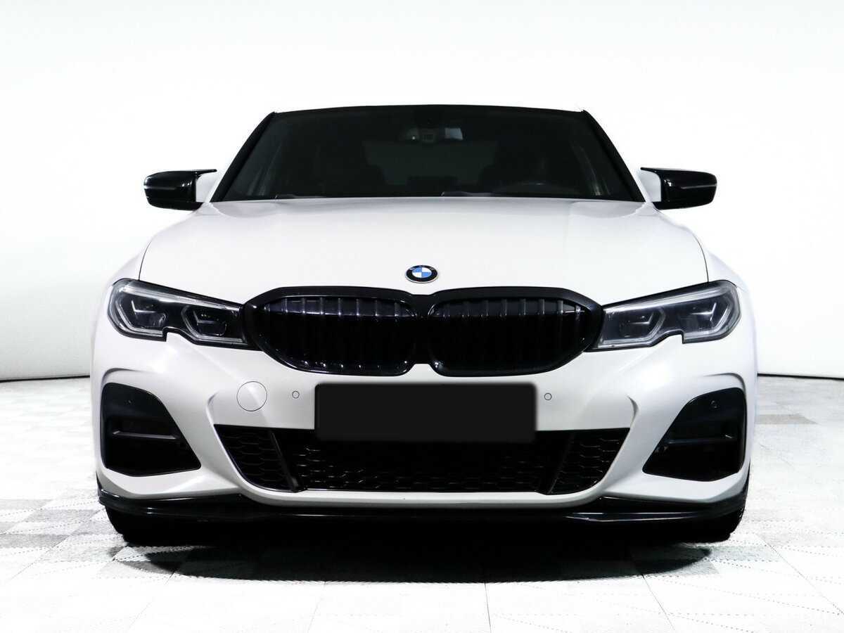BMW 3 серии с пробегом — 2020 год. Фото: #1