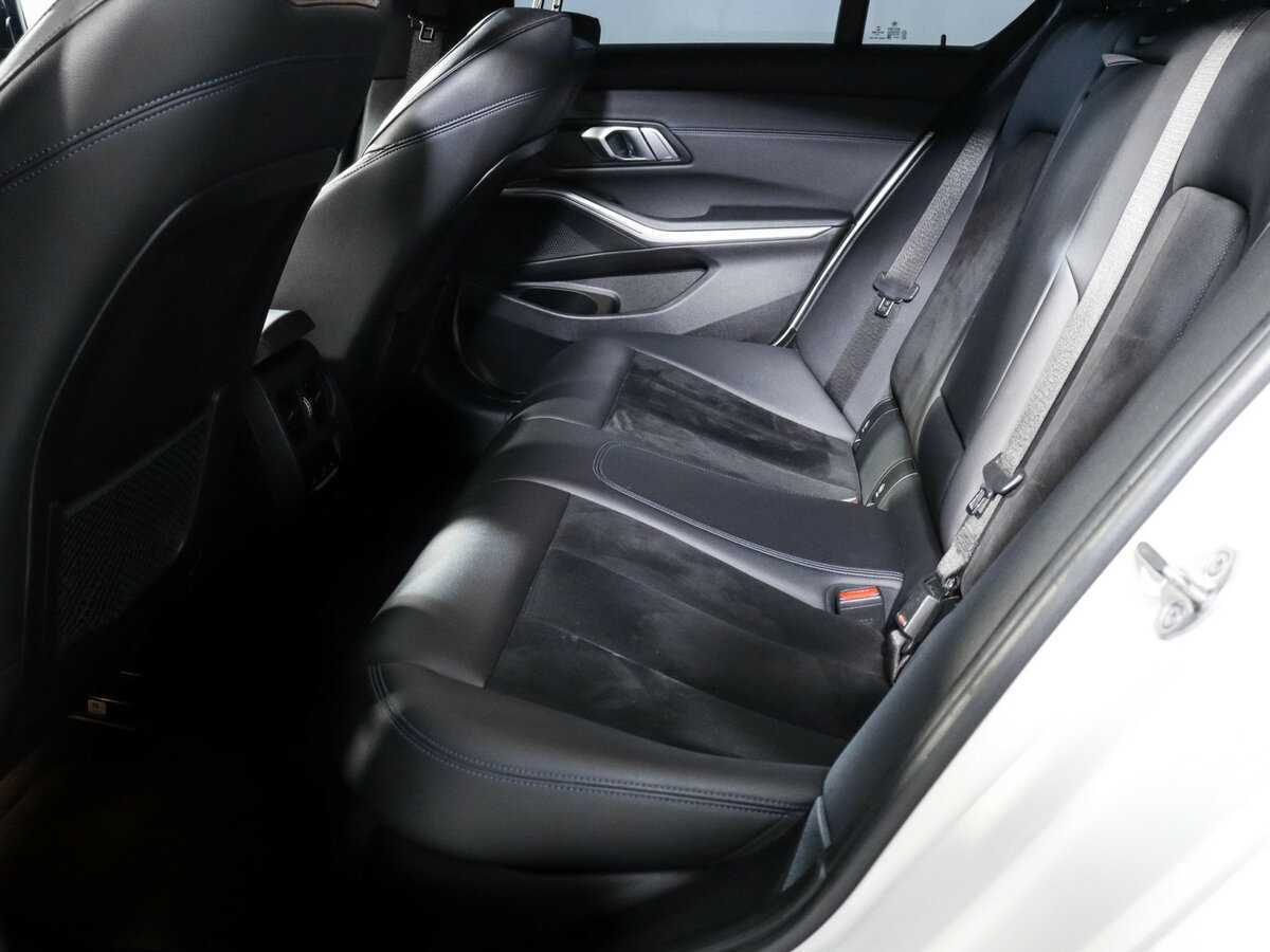 BMW 3 серии с пробегом — 2020 год. Фото: #6