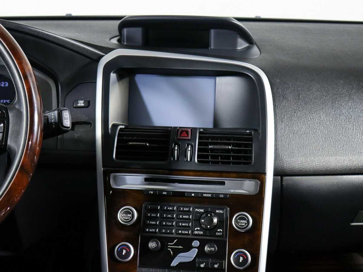 Volvo XC60 с пробегом — 2010 год. Фото: #9