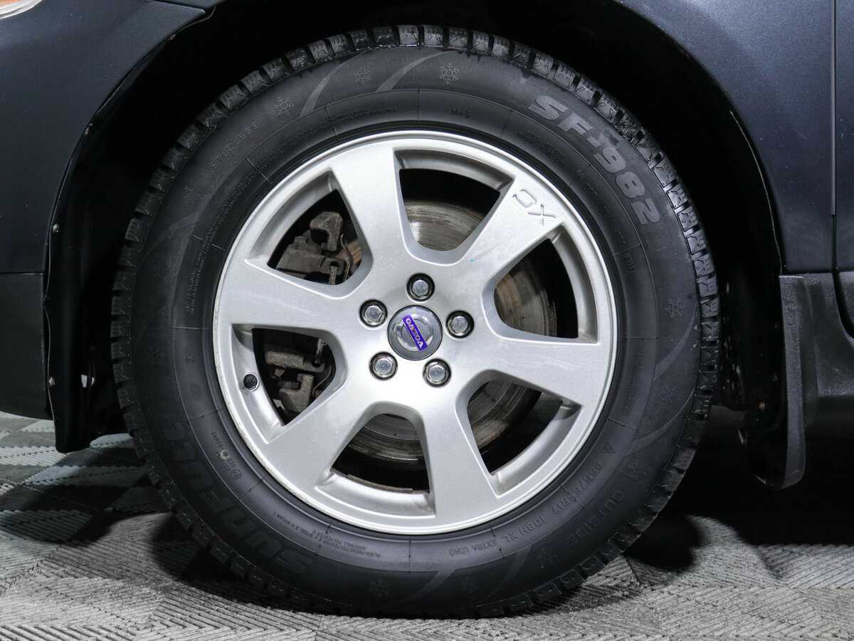 Volvo XC60 с пробегом — 2010 год. Фото: #11