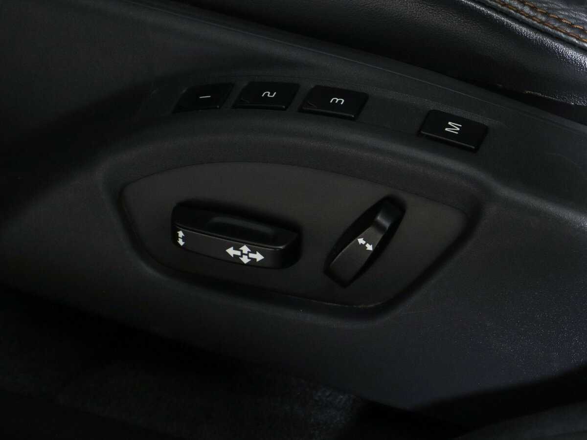 Volvo XC60 с пробегом — 2010 год. Фото: #12