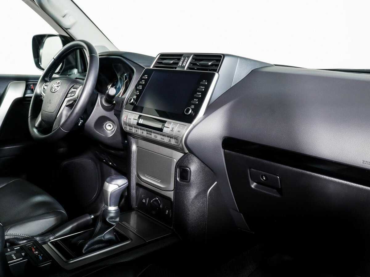 Toyota Land Cruiser Prado с пробегом — 2022 год. Фото: #5