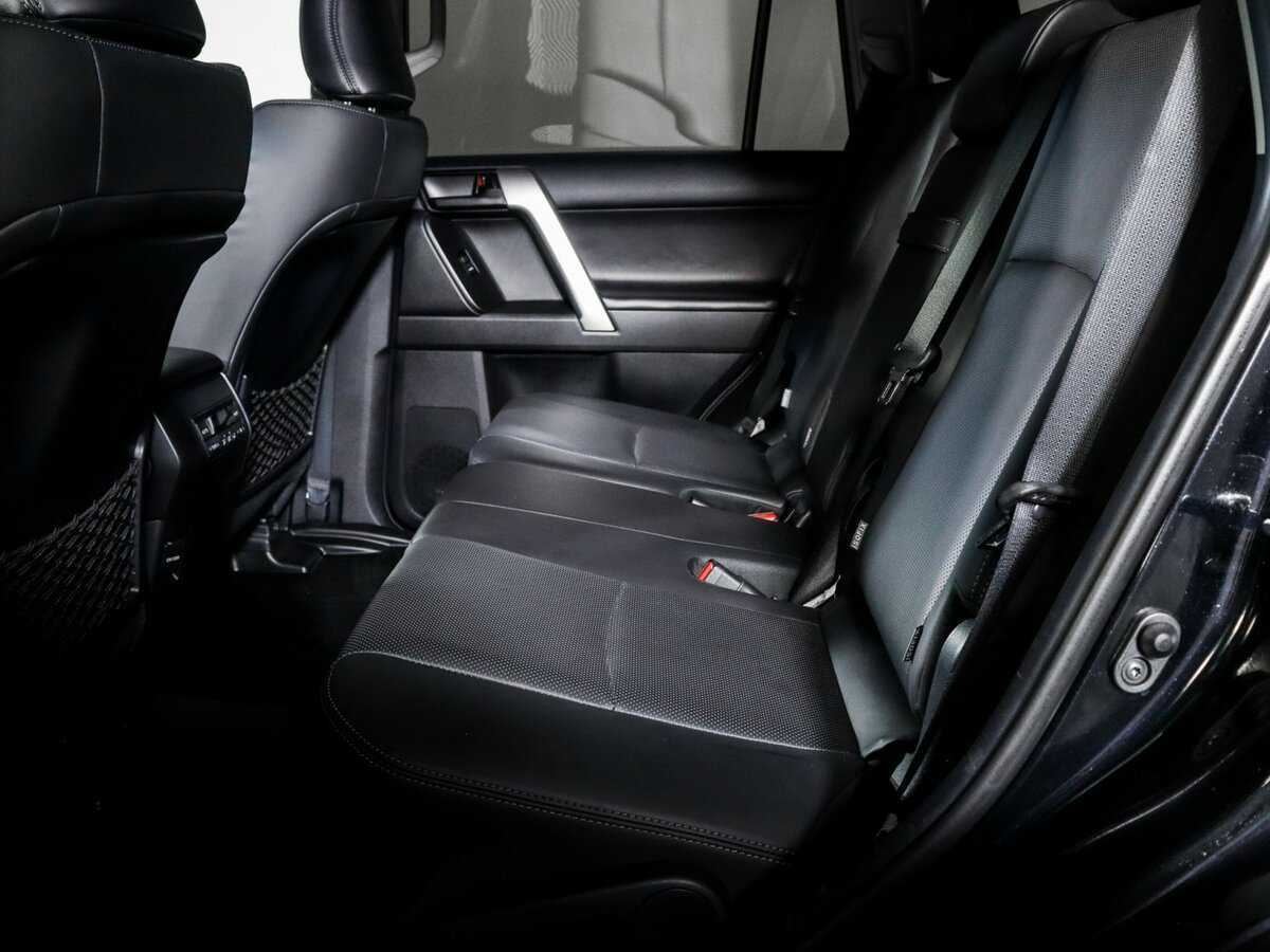 Toyota Land Cruiser Prado с пробегом — 2022 год. Фото: #6