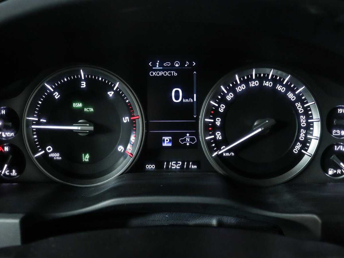 Toyota Land Cruiser с пробегом — 2018 год. Фото: #6