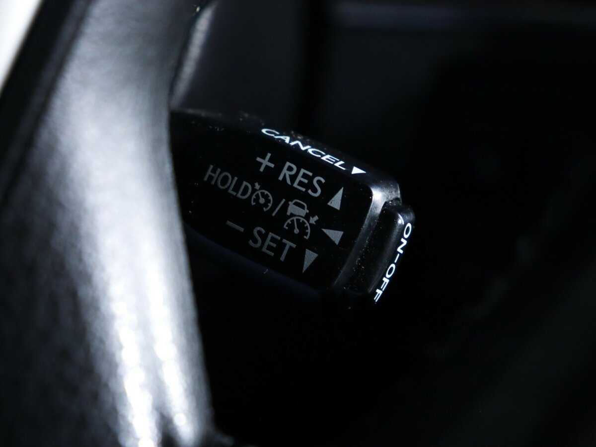 Toyota Land Cruiser с пробегом — 2018 год. Фото: #21