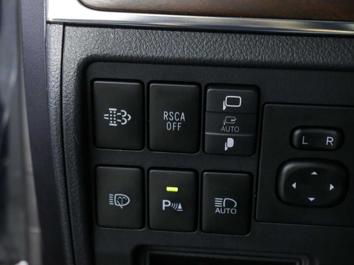 Toyota Land Cruiser с пробегом — 2018 год. Фото: #23