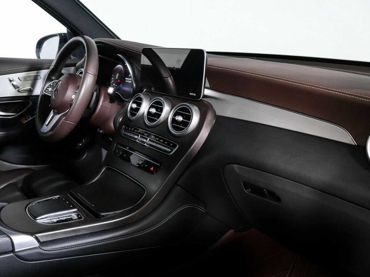 Mercedes-Benz GLC с пробегом — 2020 год. Фото: #8