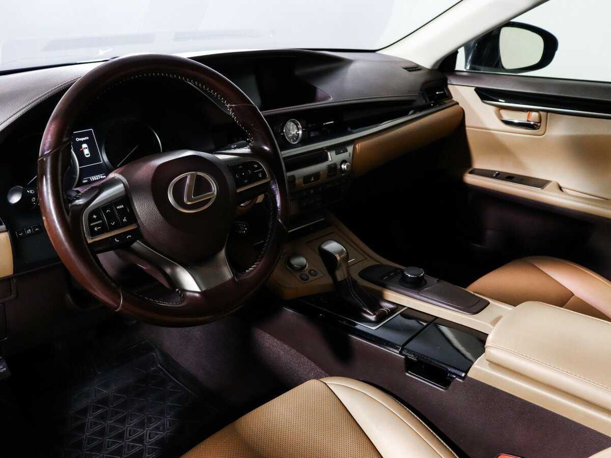 Lexus ES с пробегом — 2017 год. Фото: #9