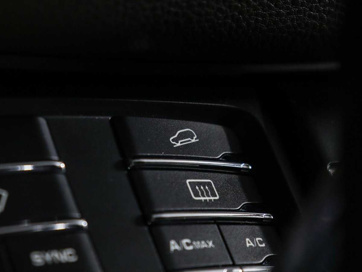 Porsche Macan с пробегом — 2016 год. Фото: #16