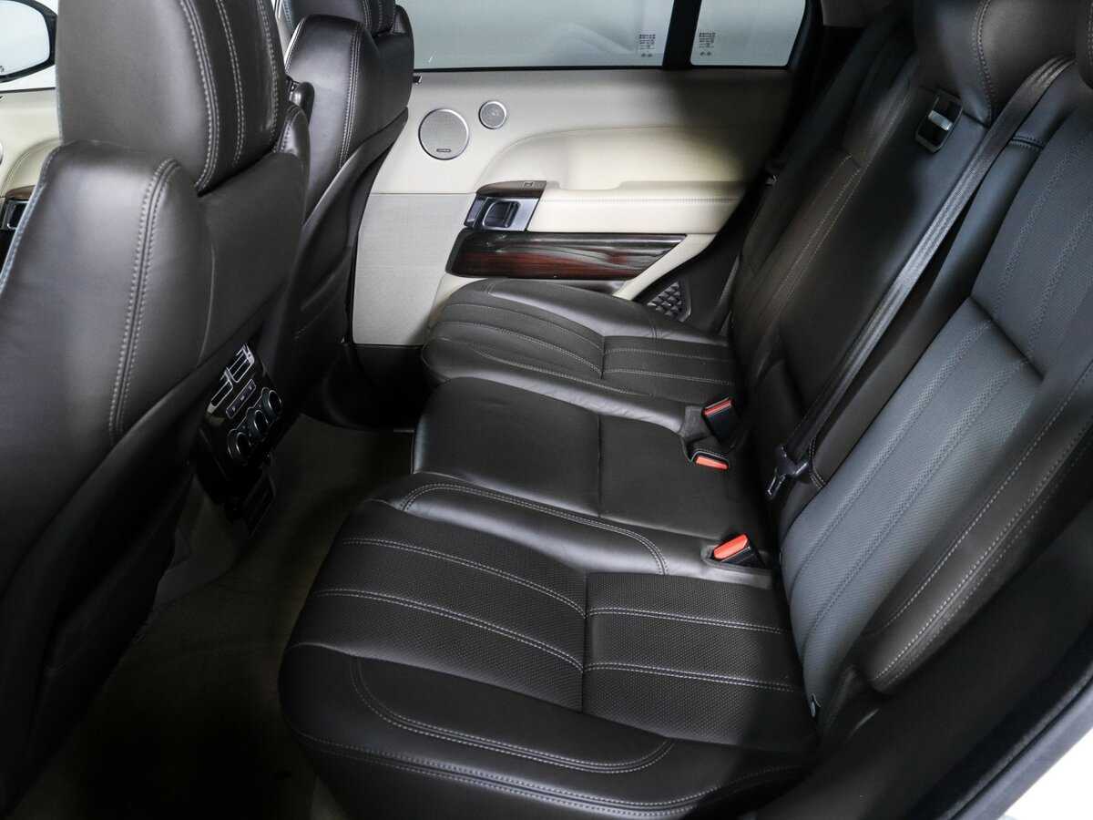 Land Rover Range Rover с пробегом — 2017 год. Фото: #6