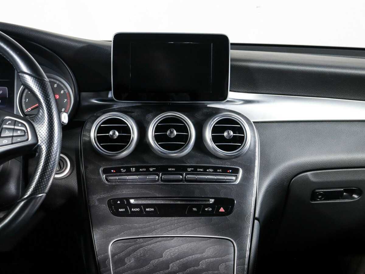 Mercedes-Benz GLC с пробегом — 2015 год. Фото: #9