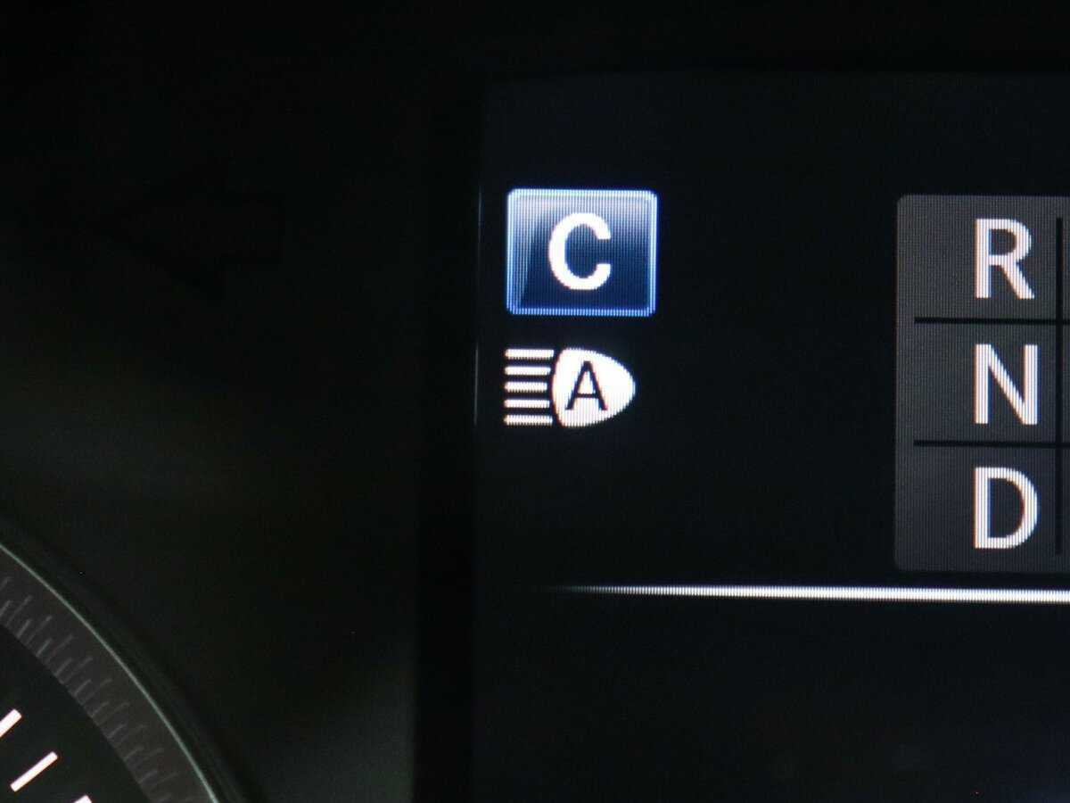 Mercedes-Benz GLC с пробегом — 2015 год. Фото: #23