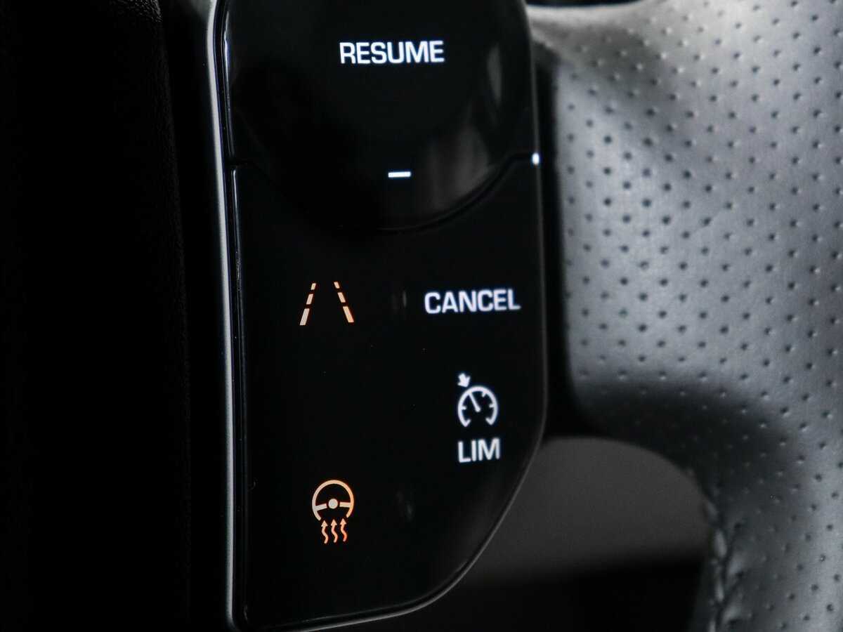 Land Rover Range Rover Velar с пробегом — 2018 год. Фото: #22