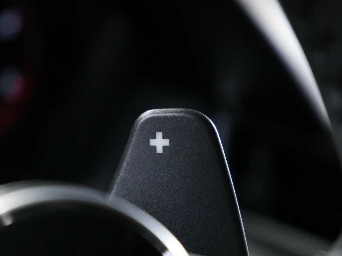 Land Rover Range Rover Velar с пробегом — 2018 год. Фото: #23