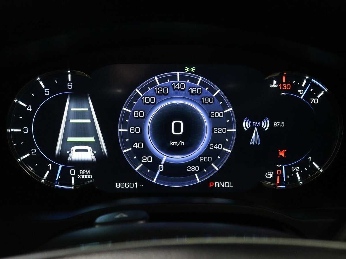 Cadillac Escalade с пробегом — 2018 год. Фото: #7