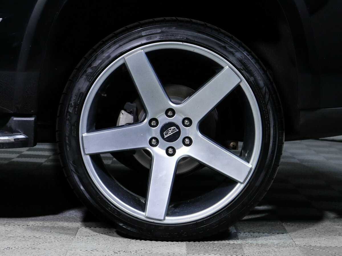 Cadillac Escalade с пробегом — 2018 год. Фото: #11