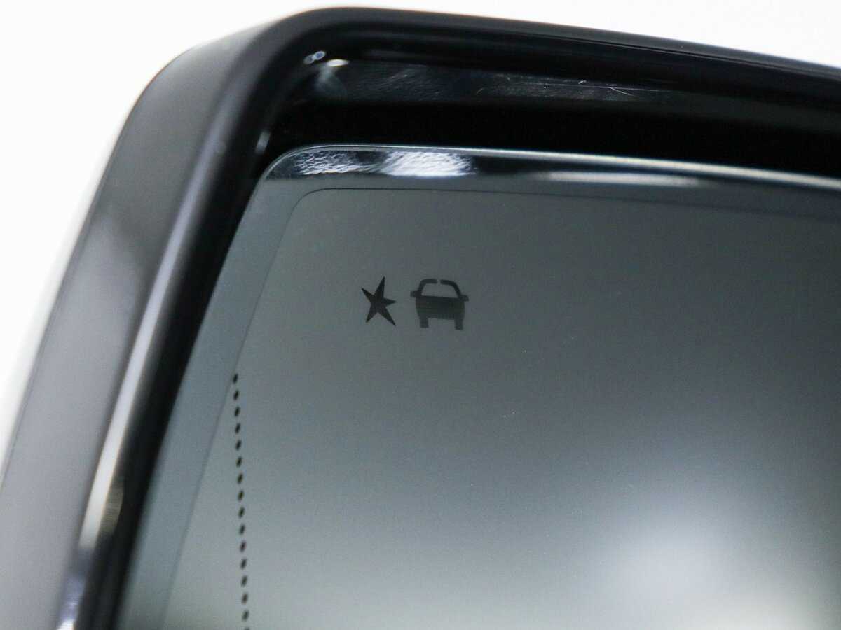 Cadillac Escalade с пробегом — 2018 год. Фото: #17