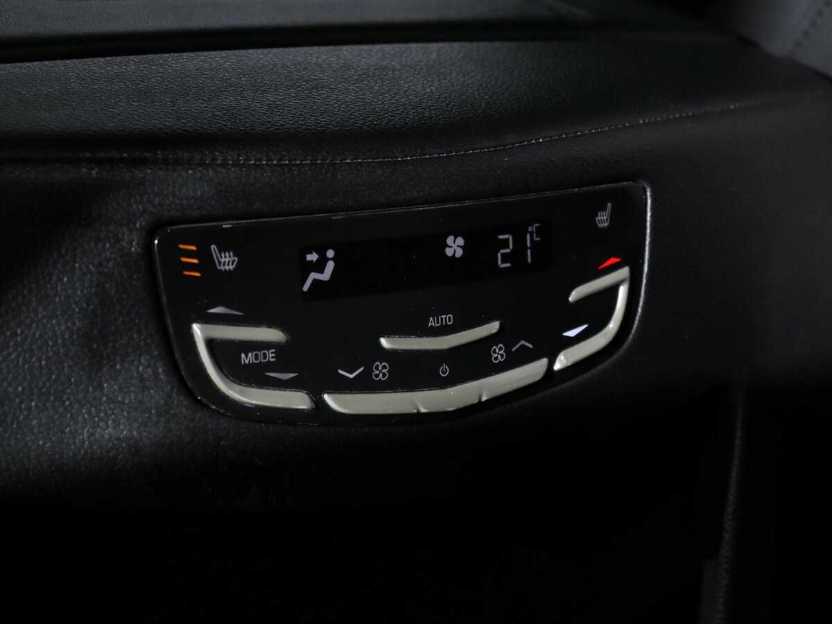 Cadillac Escalade с пробегом — 2018 год. Фото: #19