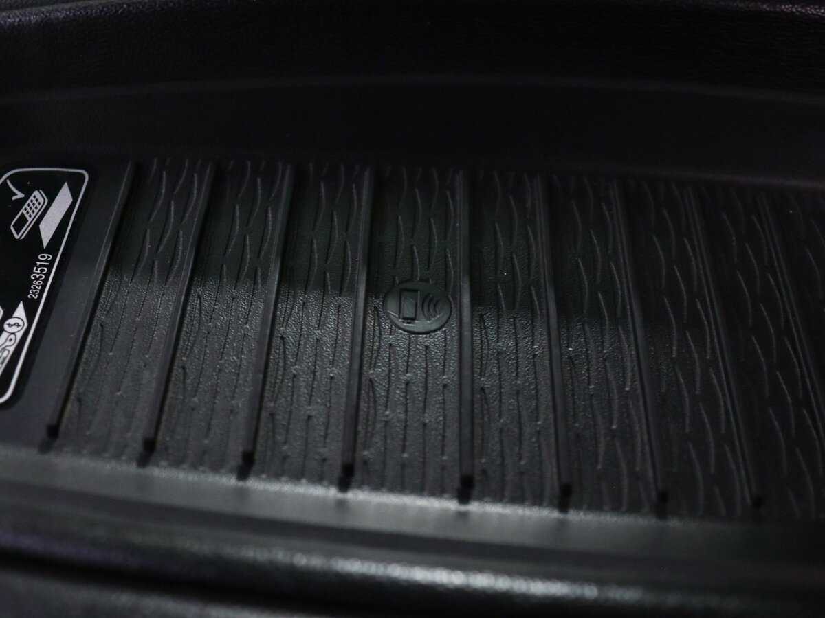 Cadillac Escalade с пробегом — 2018 год. Фото: #30