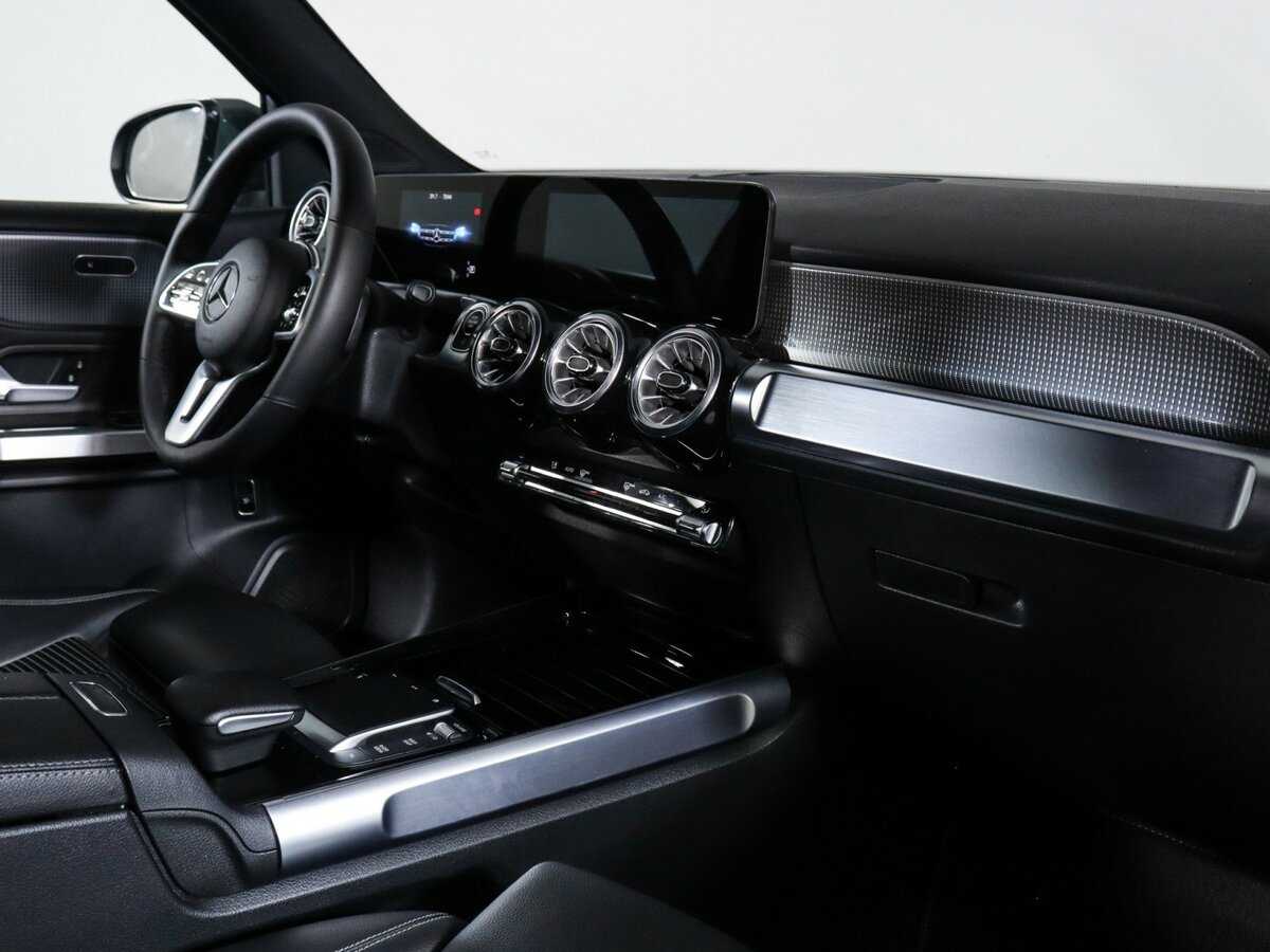 Mercedes-Benz GLB с пробегом — 2021 год. Фото: #8