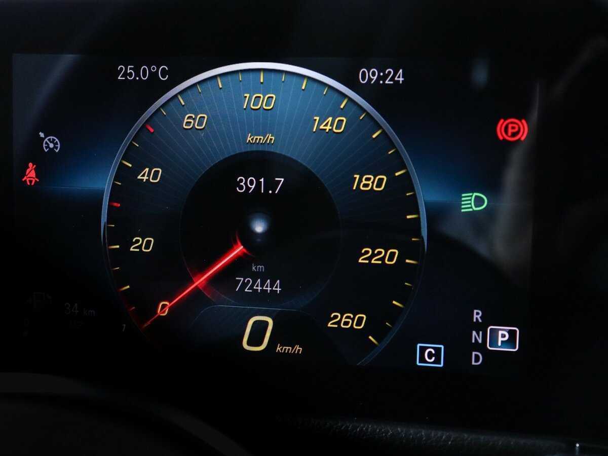 Mercedes-Benz GLB с пробегом — 2021 год. Фото: #10