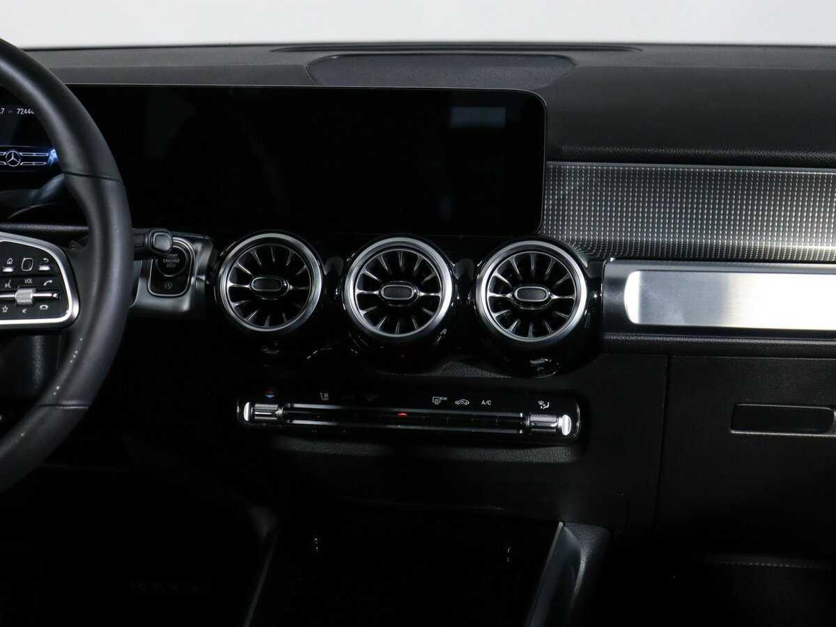 Mercedes-Benz GLB с пробегом — 2021 год. Фото: #12