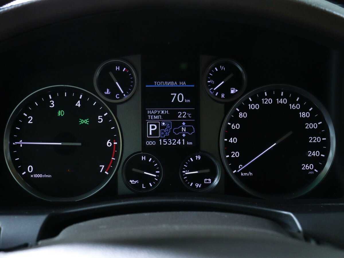 Lexus LX с пробегом — 2012 год. Фото: #10