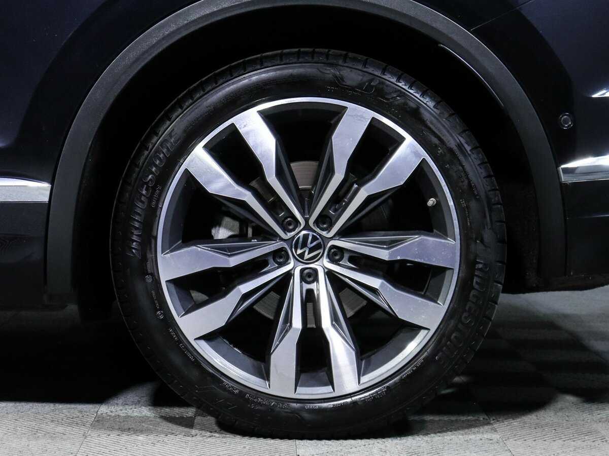 Volkswagen Touareg с пробегом — 2021 год. Фото: #11