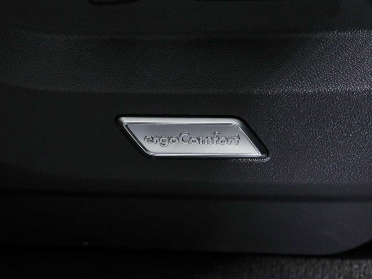 Volkswagen Touareg с пробегом — 2021 год. Фото: #14