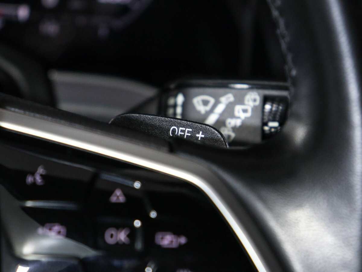 Volkswagen Touareg с пробегом — 2021 год. Фото: #22