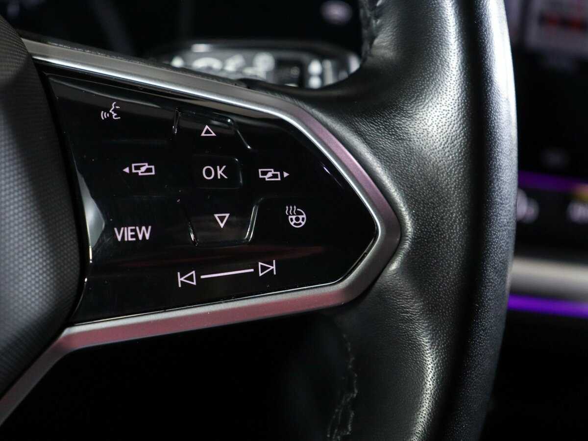 Volkswagen Touareg с пробегом — 2021 год. Фото: #31