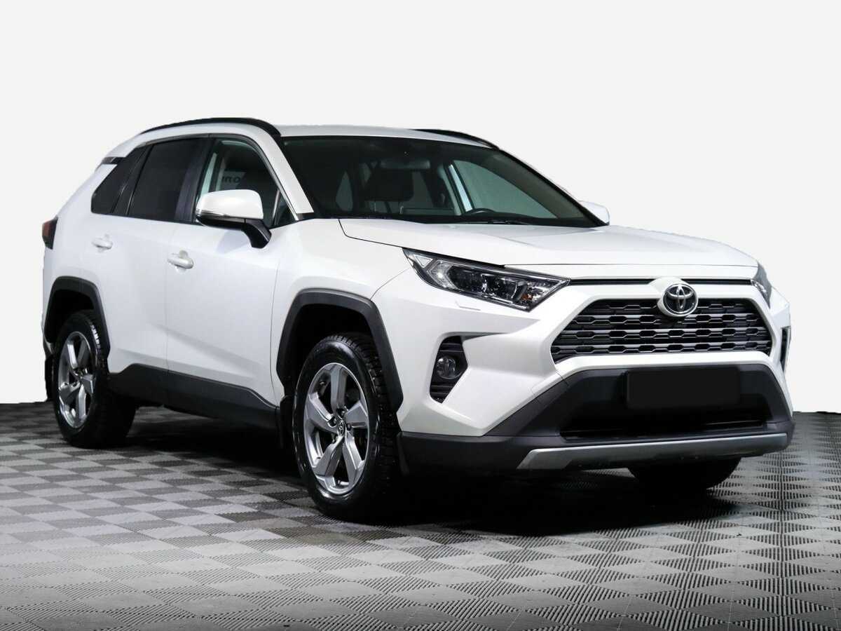 Toyota RAV4 с пробегом — 2020 год. Фото: #2
