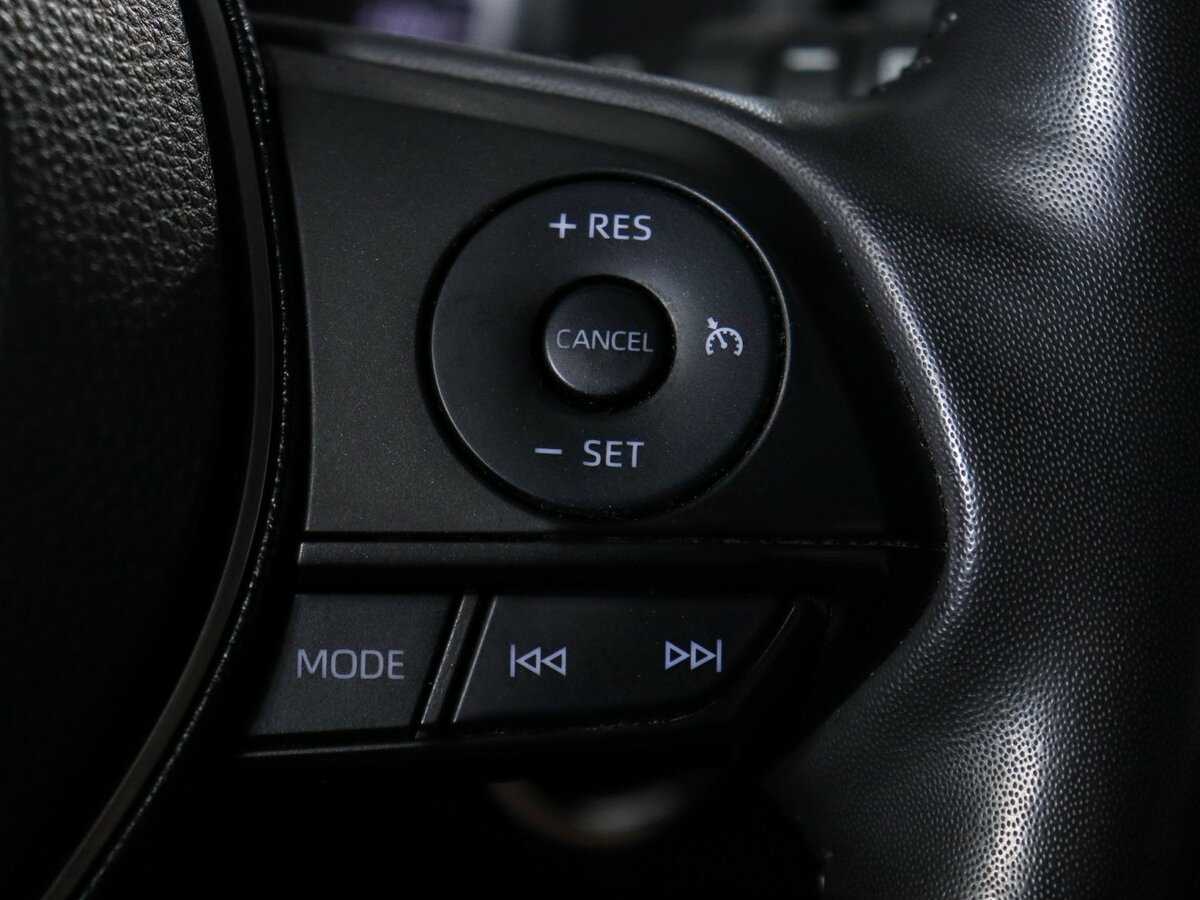 Toyota RAV4 с пробегом — 2020 год. Фото: #19