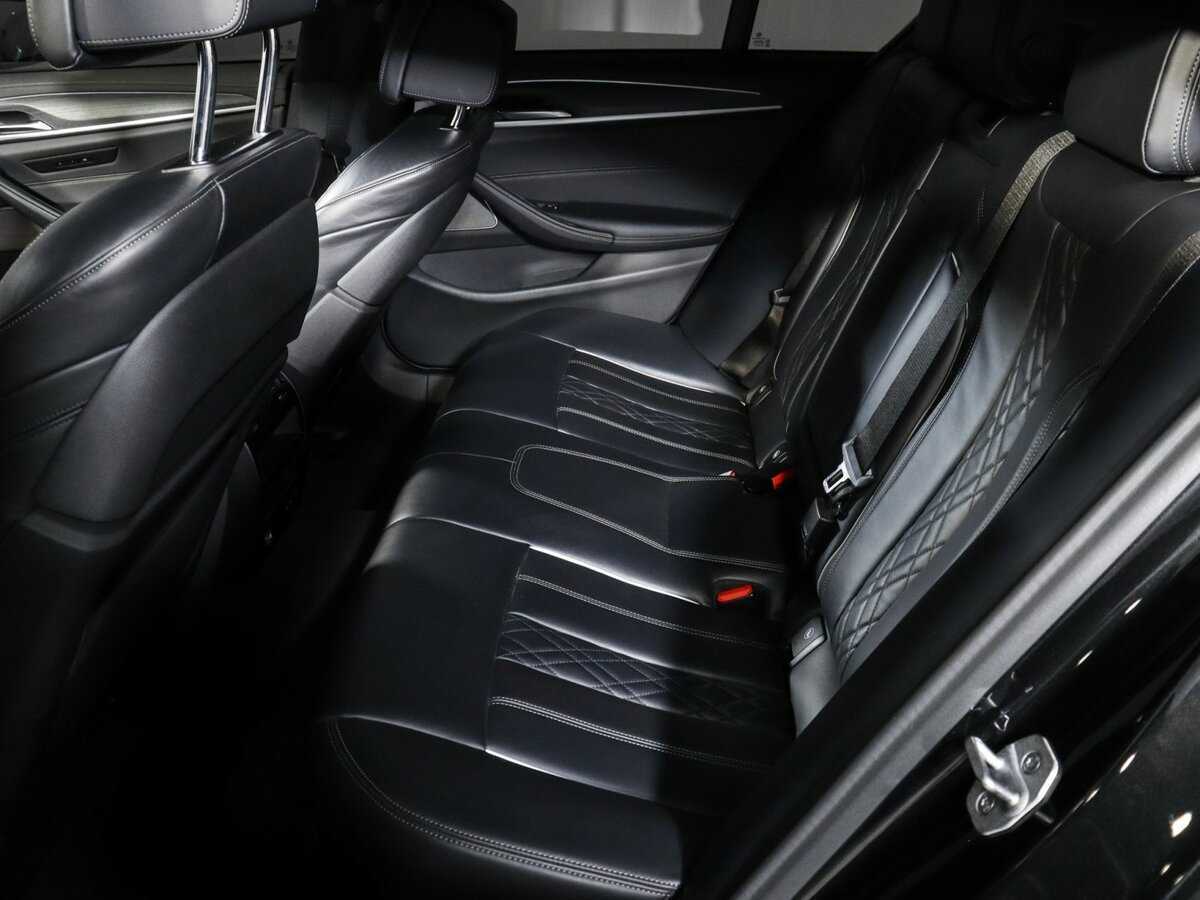 BMW 5 серии с пробегом — 2020 год. Фото: #6