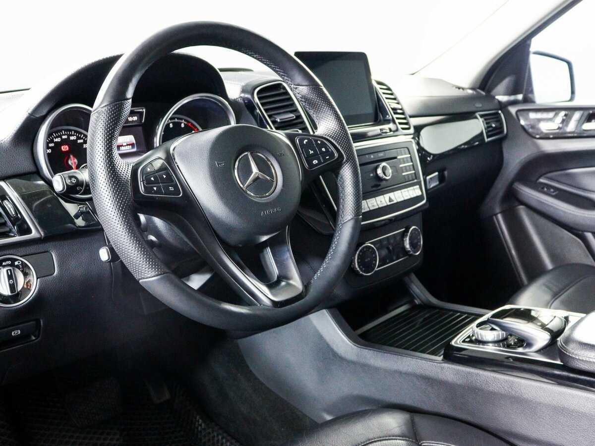 Mercedes-Benz GLE с пробегом — 2018 год. Фото: #10