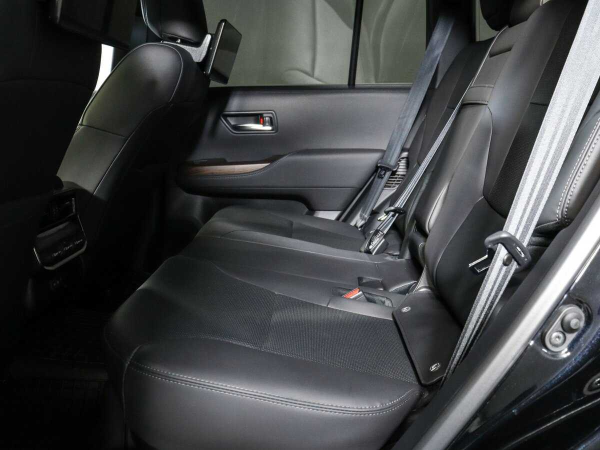 Toyota Land Cruiser с пробегом — 2022 год. Фото: #6