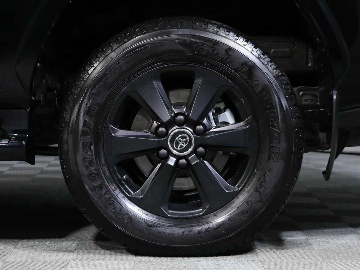 Toyota Land Cruiser с пробегом — 2022 год. Фото: #11