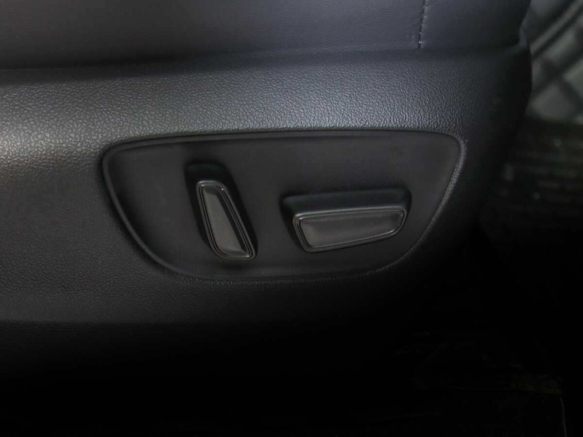 Toyota Land Cruiser с пробегом — 2022 год. Фото: #12